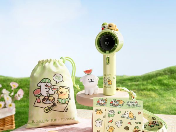 Quạt cầm tay chính hãng