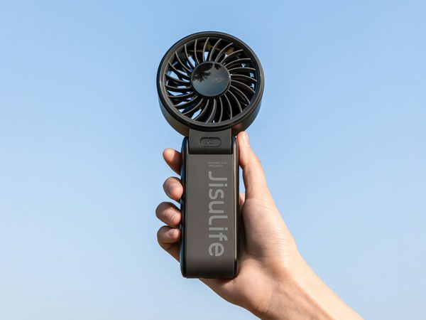 Quạt cầm tay chính hãng