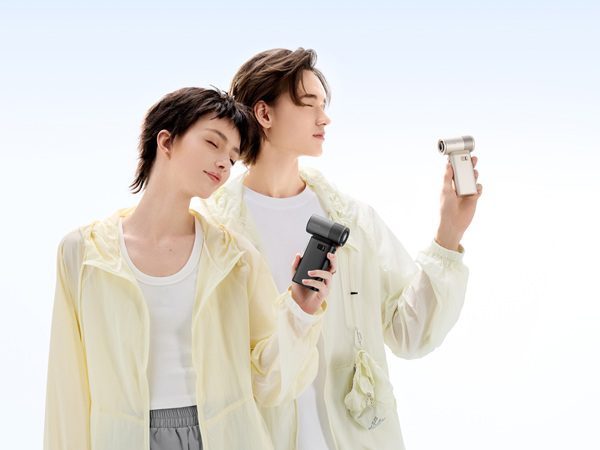 Quạt cầm tay và lợi ích sức khỏe trong đời sống